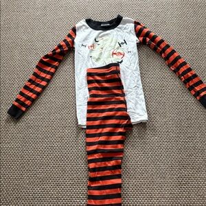 Hanna Andersson Black and Orange Kids Pajama Set